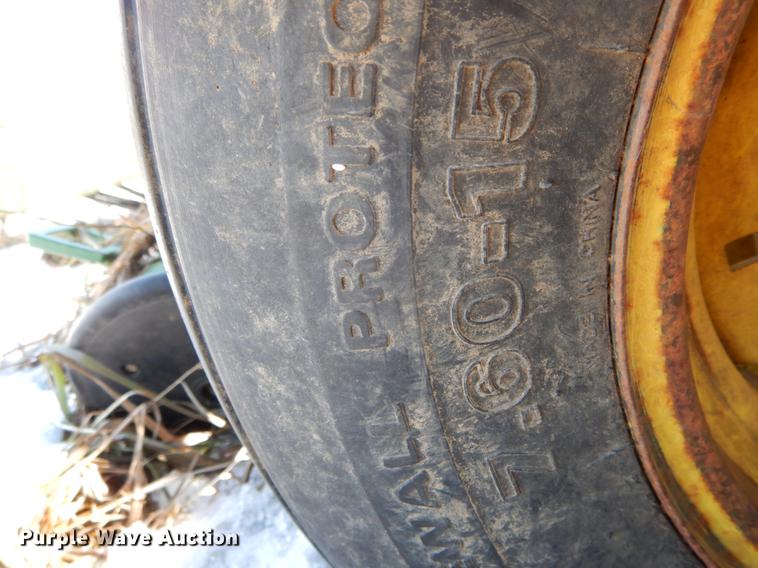 image for item DE6018 John Deere 7200 MaxEmerge planter