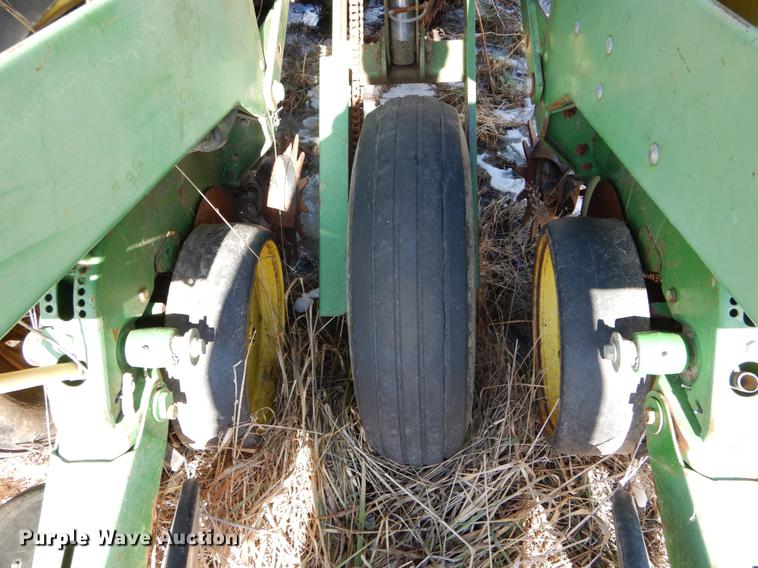 image for item DE6018 John Deere 7200 MaxEmerge planter