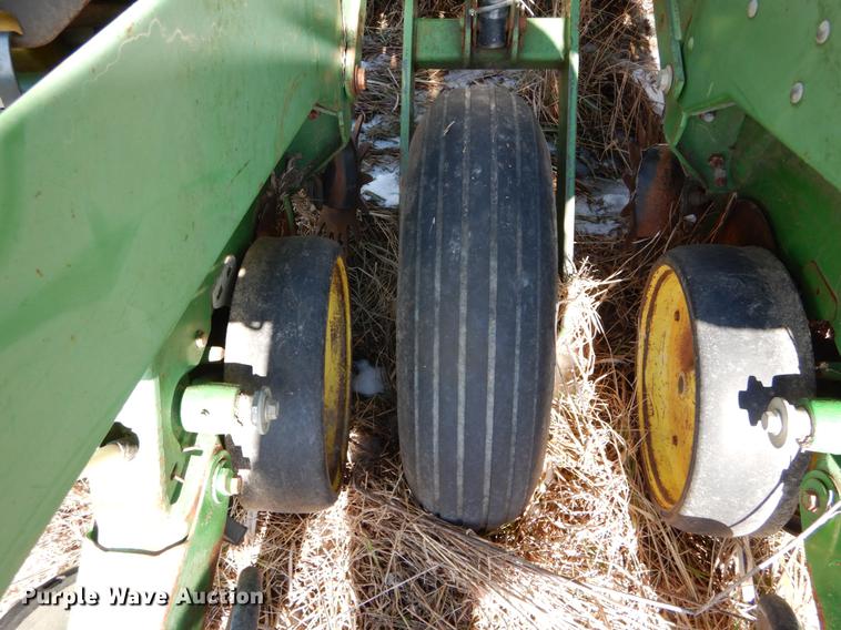 image for item DE6018 John Deere 7200 MaxEmerge planter