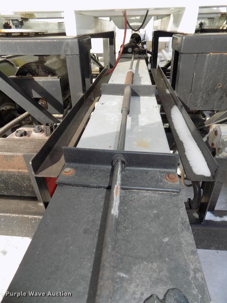 image for item DE7588 2009 Par-Kan PK336265 seed tender trailer