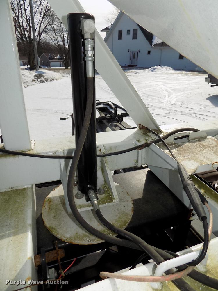 image for item DE7588 2009 Par-Kan PK336265 seed tender trailer