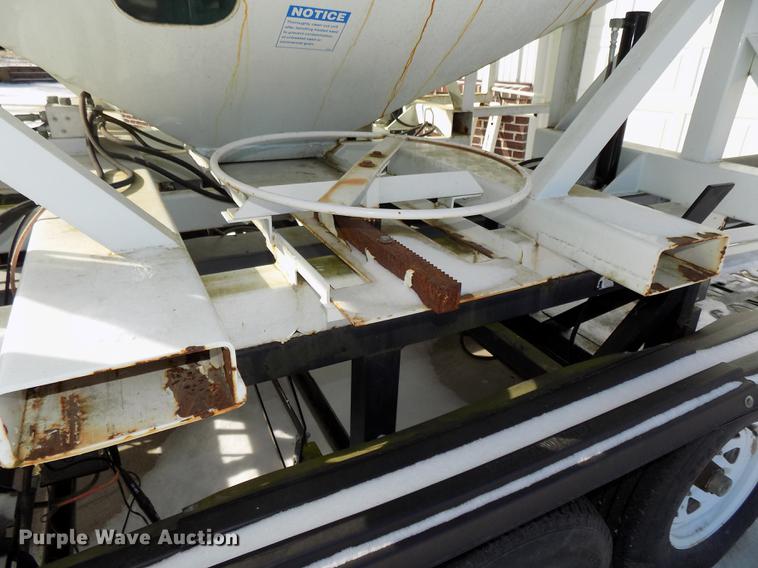 image for item DE7588 2009 Par-Kan PK336265 seed tender trailer