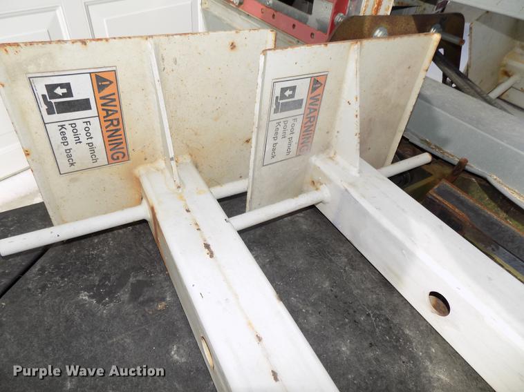 image for item DE7588 2009 Par-Kan PK336265 seed tender trailer