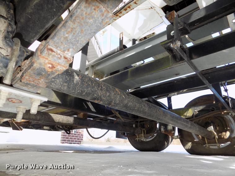 image for item DE7588 2009 Par-Kan PK336265 seed tender trailer