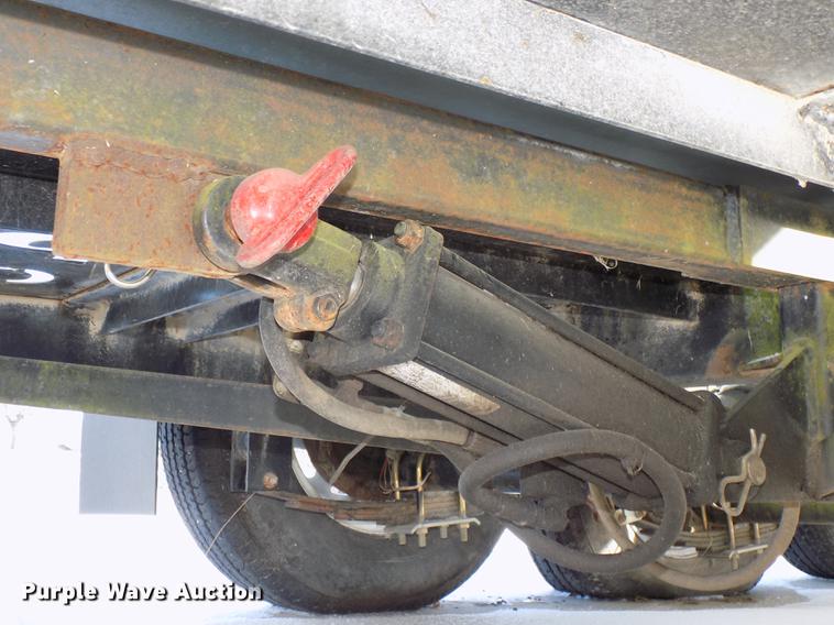 image for item DE7588 2009 Par-Kan PK336265 seed tender trailer