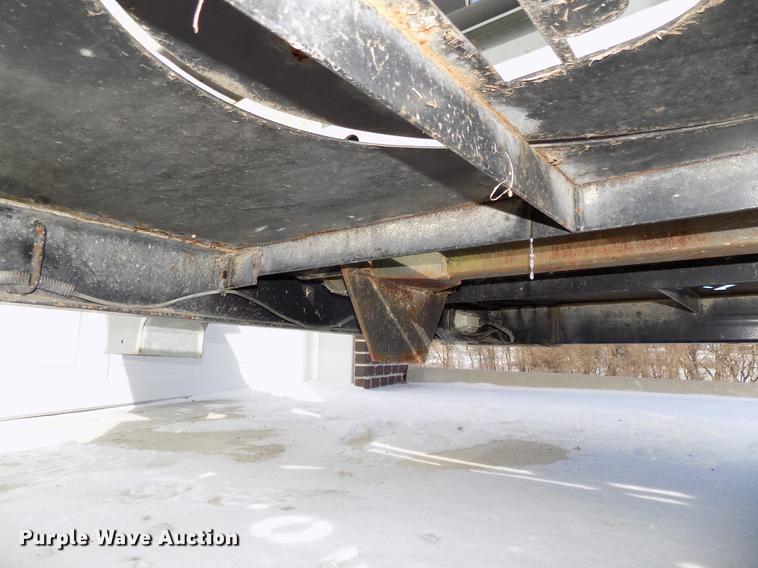 image for item DE7588 2009 Par-Kan PK336265 seed tender trailer