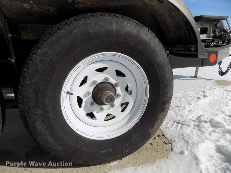 image for item DE7588 2009 Par-Kan PK336265 seed tender trailer