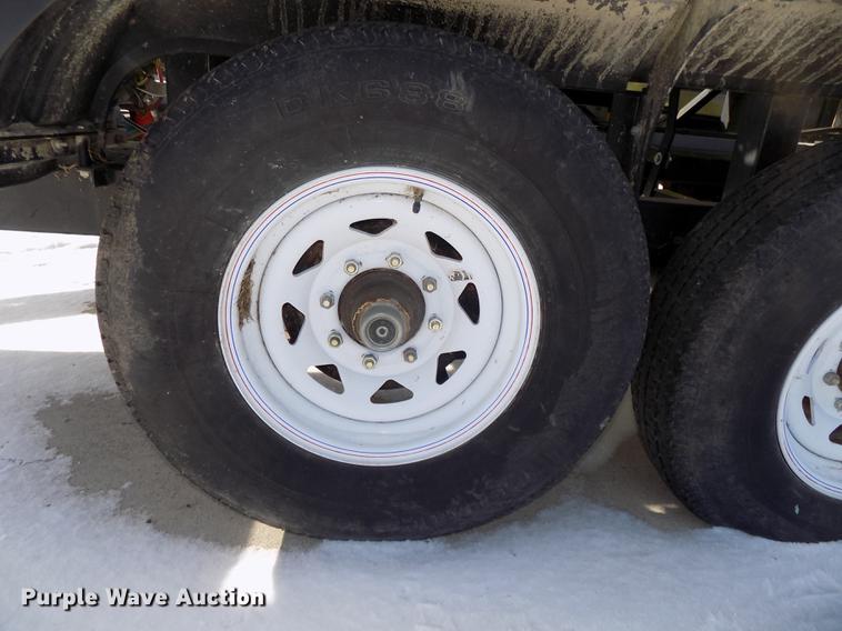 image for item DE7588 2009 Par-Kan PK336265 seed tender trailer