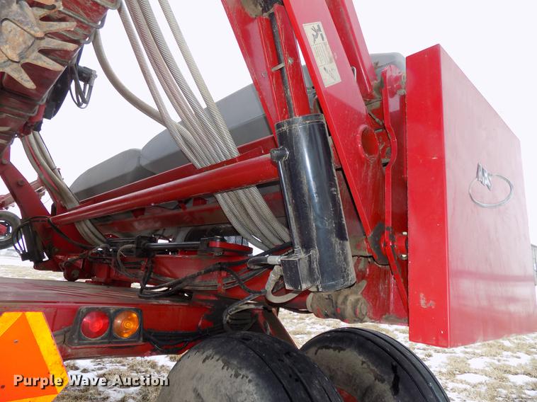 image for item DE7596 2004 Case IH 1200 no-till planter