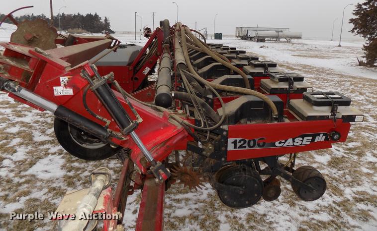 image for item DE7596 2004 Case IH 1200 no-till planter