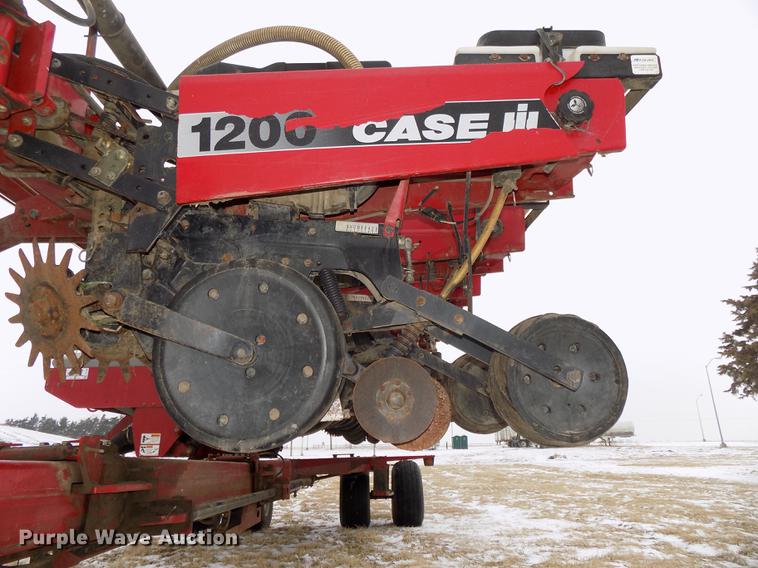 image for item DE7596 2004 Case IH 1200 no-till planter
