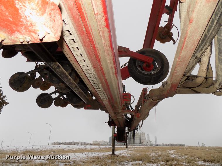 image for item DE7596 2004 Case IH 1200 no-till planter