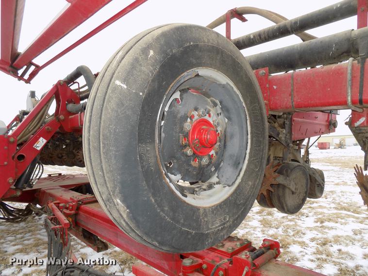 image for item DE7596 2004 Case IH 1200 no-till planter