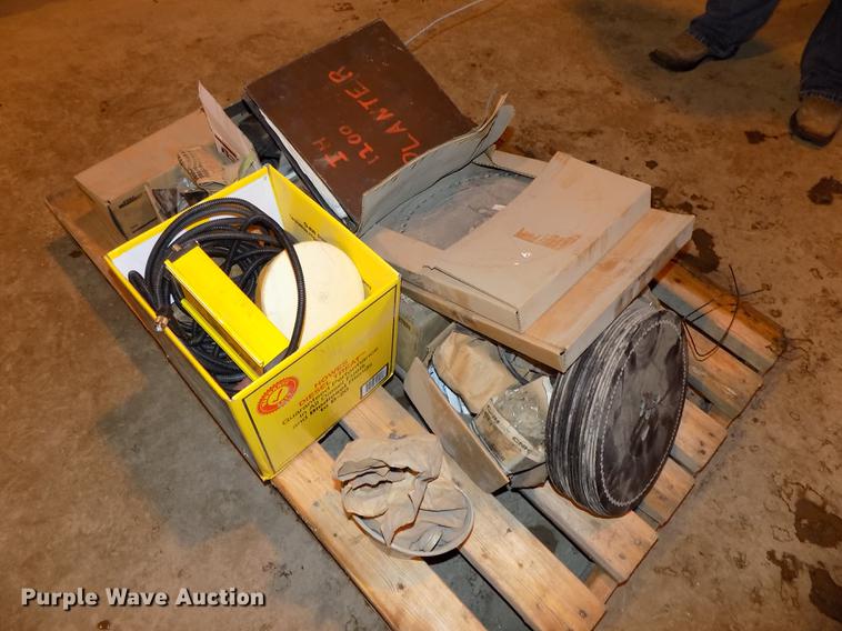 image for item DE7596 2004 Case IH 1200 no-till planter