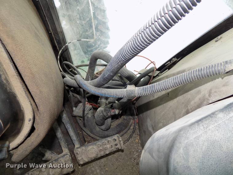 image for item DE7596 2004 Case IH 1200 no-till planter