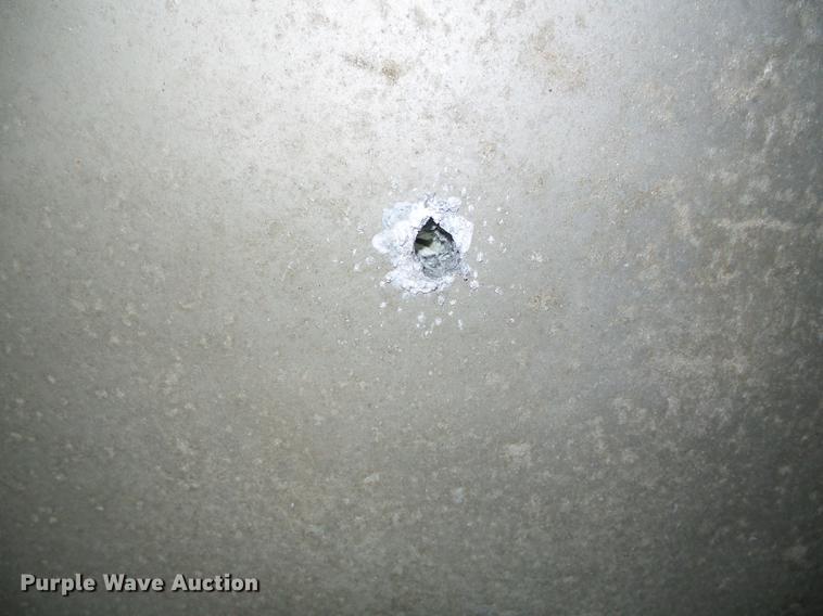 image for item DF2839 1956 Fruehauf tank trailer