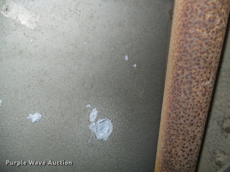 image for item DF2839 1956 Fruehauf tank trailer