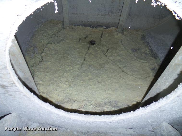 image for item DF2839 1956 Fruehauf tank trailer