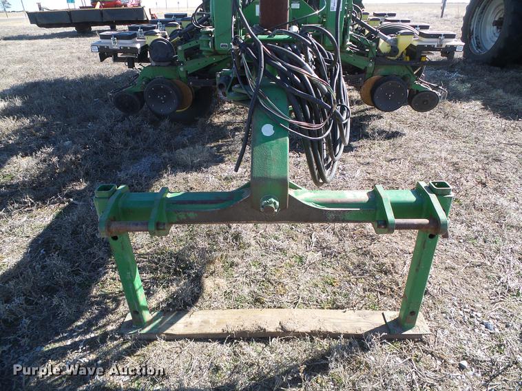 image for item DF2949 2007 John Deere 1770NT no-till planter