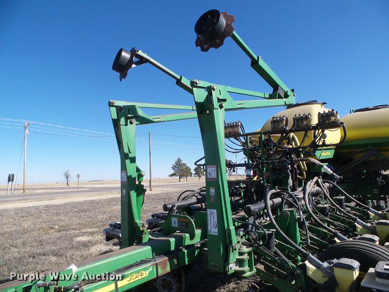 image for item DF2949 2007 John Deere 1770NT no-till planter