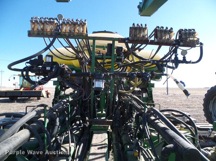 image for item DF2949 2007 John Deere 1770NT no-till planter