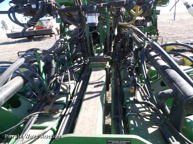 image for item DF2949 2007 John Deere 1770NT no-till planter