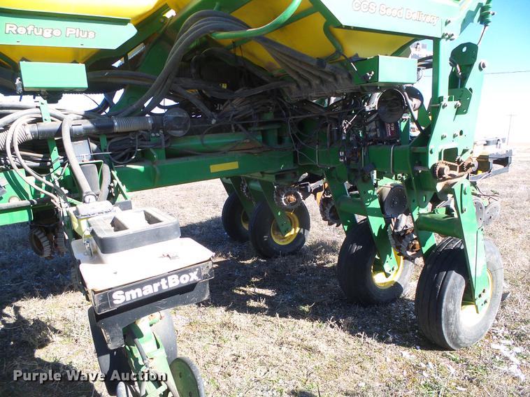 image for item DF2949 2007 John Deere 1770NT no-till planter