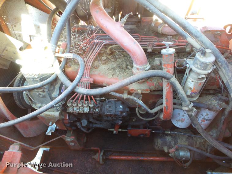 image for item DF2952 1983 Case IH 1480 combine