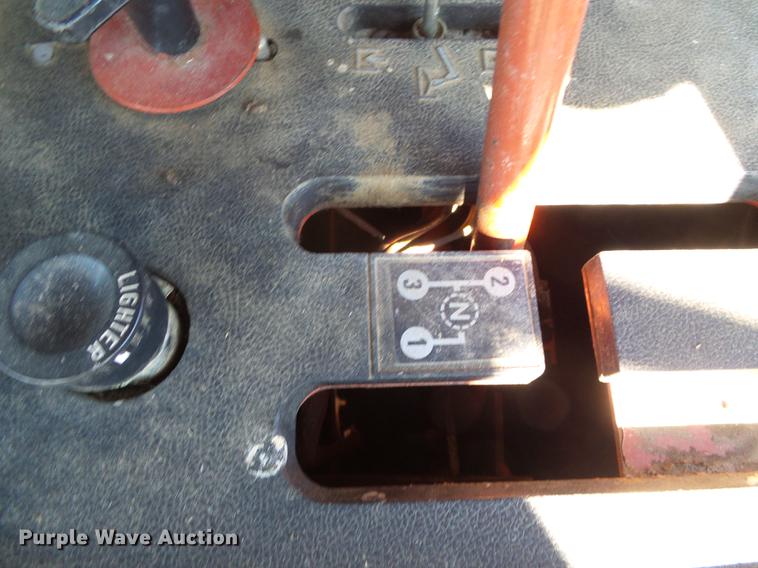 image for item DF2952 1983 Case IH 1480 combine