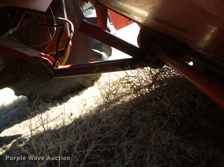 image for item DF2952 1983 Case IH 1480 combine
