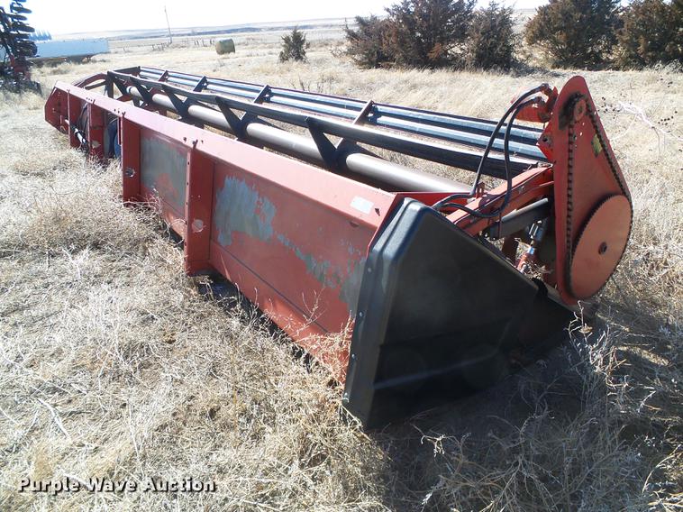 image for item DF2952 1983 Case IH 1480 combine