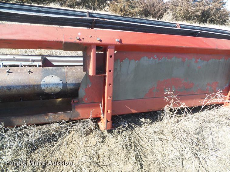 image for item DF2952 1983 Case IH 1480 combine