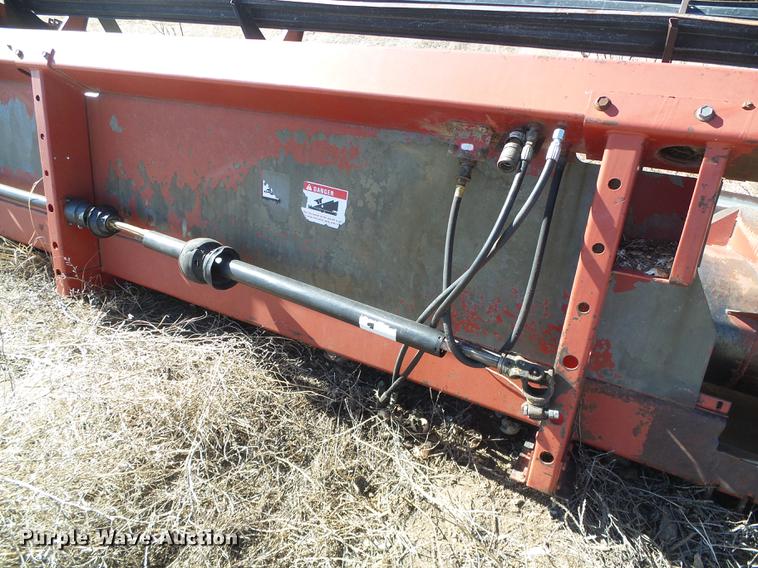image for item DF2952 1983 Case IH 1480 combine
