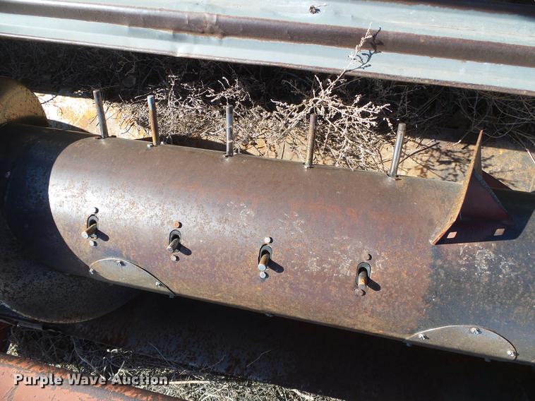 image for item DF2952 1983 Case IH 1480 combine