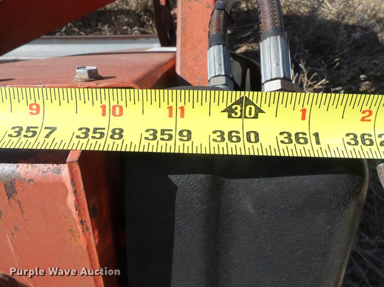 image for item DF2952 1983 Case IH 1480 combine