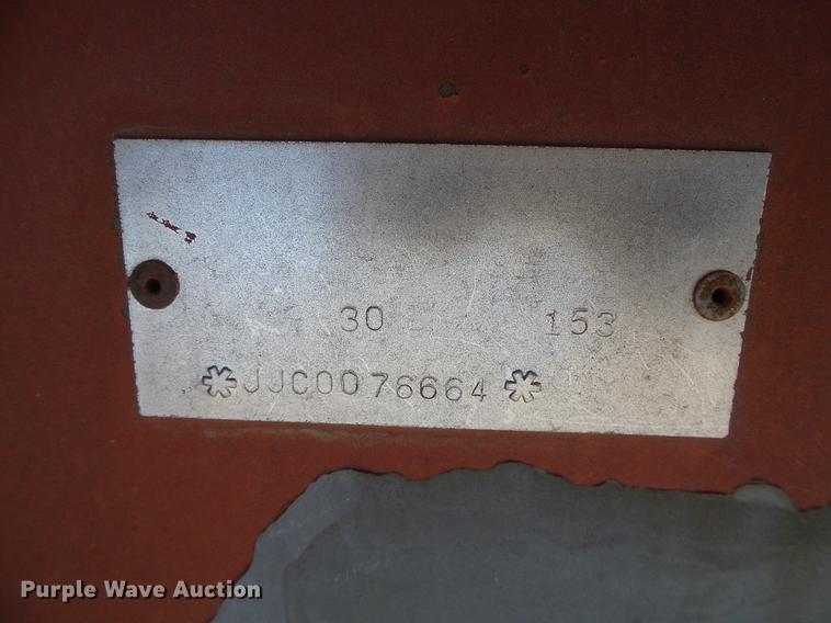 image for item DF2952 1983 Case IH 1480 combine