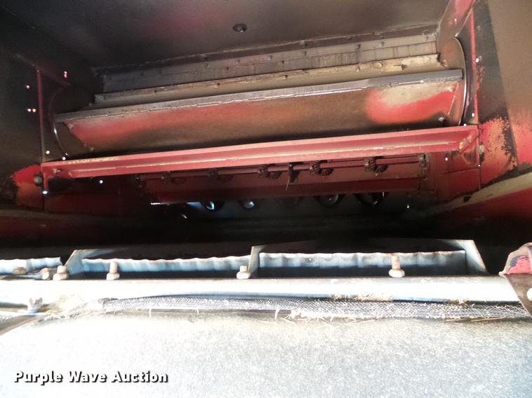 image for item DF2953 1997 Case IH 2188 combine
