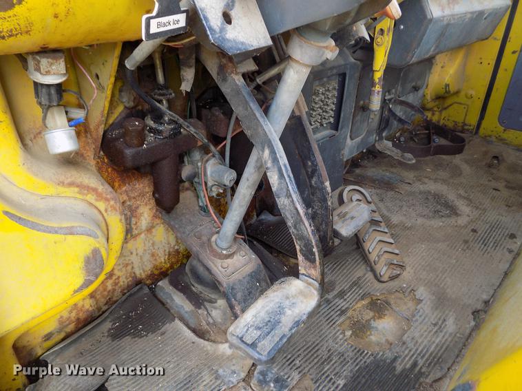 image for item DY9228 1968 International Loadstar CO1700 grain truck