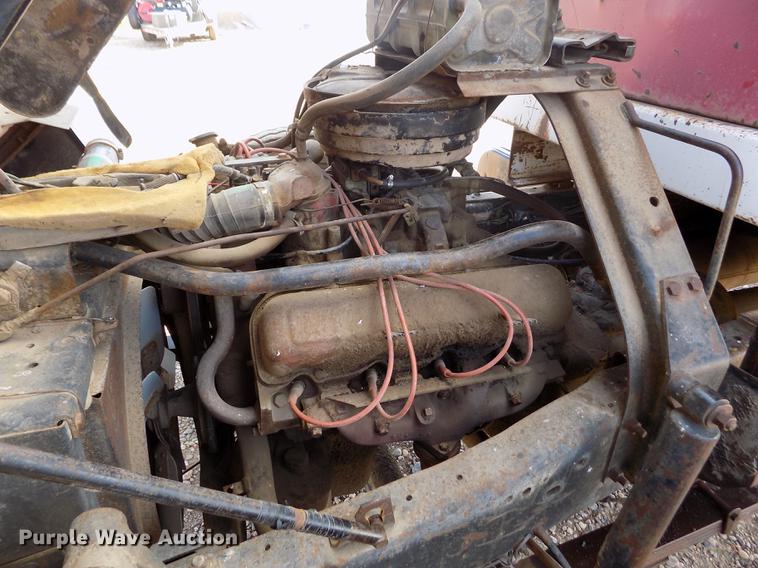 image for item DY9228 1968 International Loadstar CO1700 grain truck