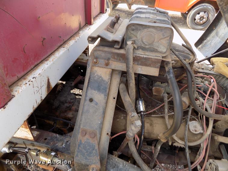 image for item DY9228 1968 International Loadstar CO1700 grain truck