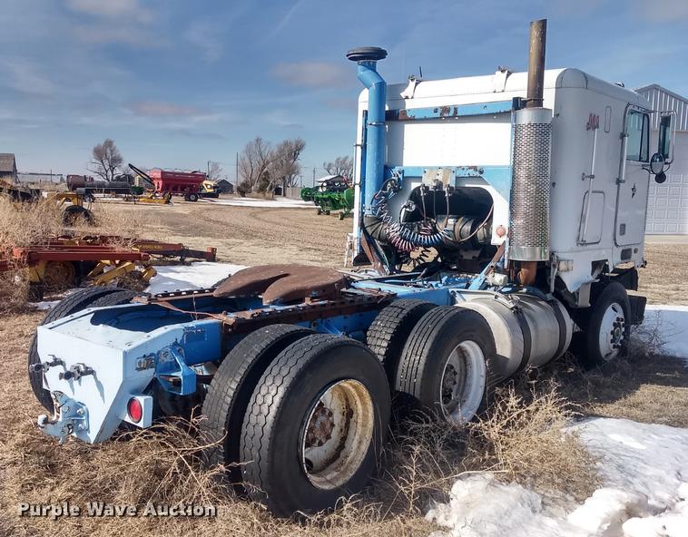 image for item DY9231 1986 Freightliner COE semi truck