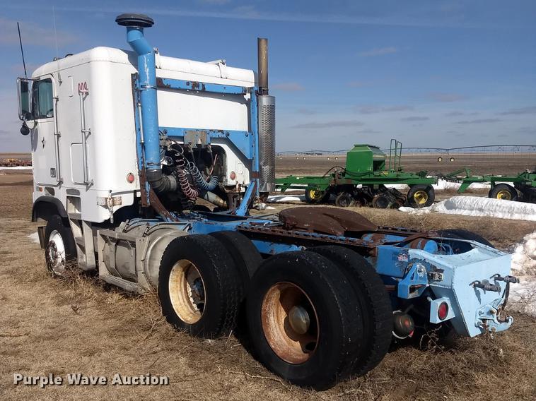 image for item DY9231 1986 Freightliner COE semi truck