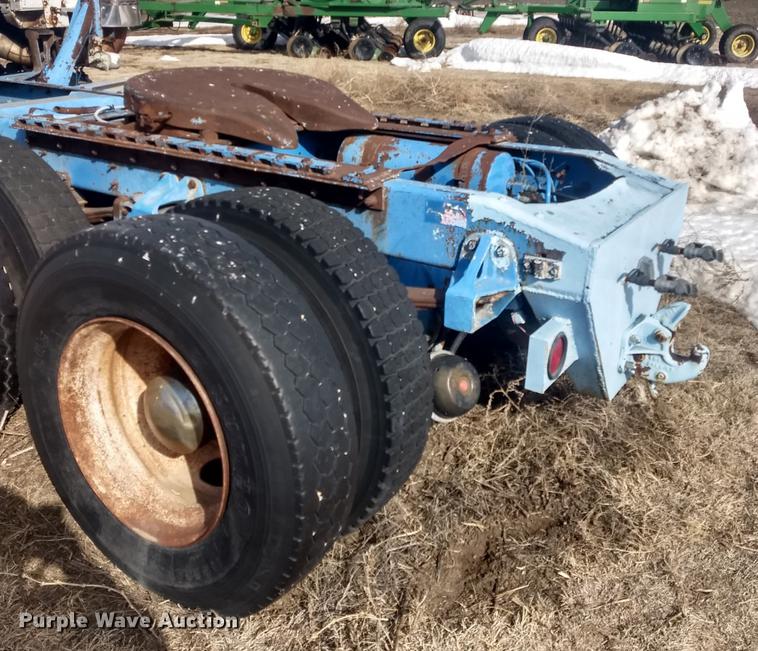 image for item DY9231 1986 Freightliner COE semi truck