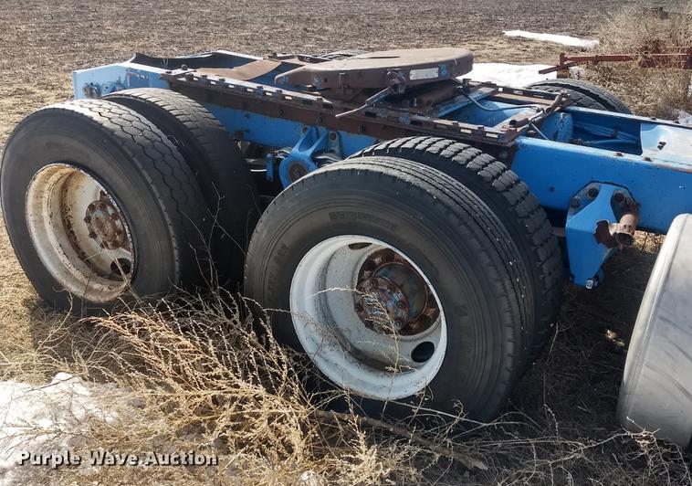 image for item DY9231 1986 Freightliner COE semi truck