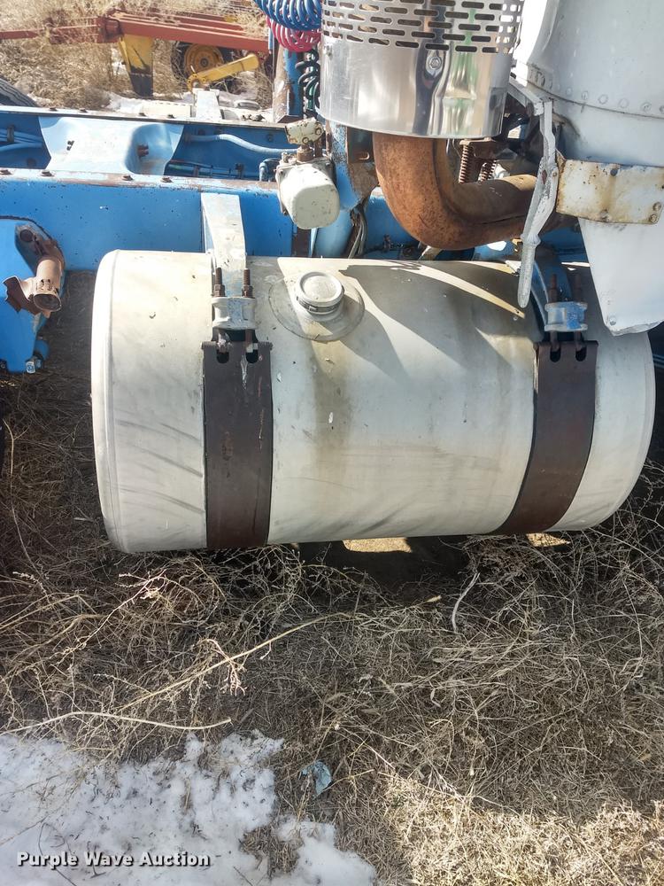 image for item DY9231 1986 Freightliner COE semi truck