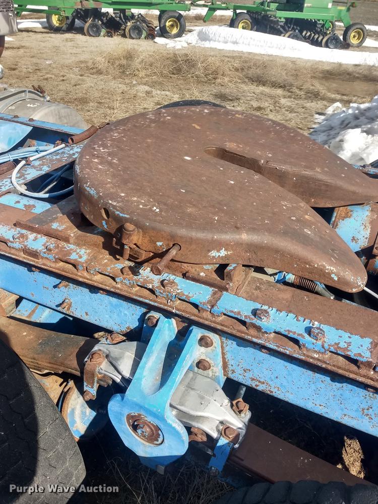 image for item DY9231 1986 Freightliner COE semi truck