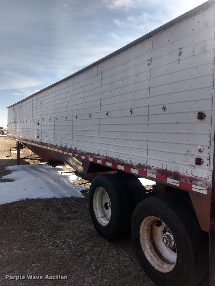 image for item DY9232 1980 Colt G40 double hopper bottom grain trailer