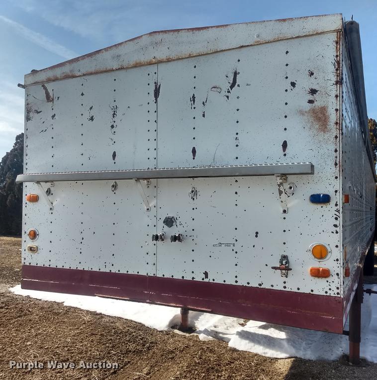 image for item DY9232 1980 Colt G40 double hopper bottom grain trailer
