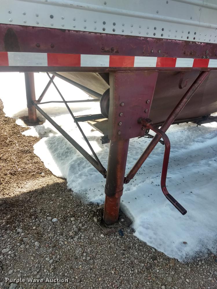 image for item DY9232 1980 Colt G40 double hopper bottom grain trailer