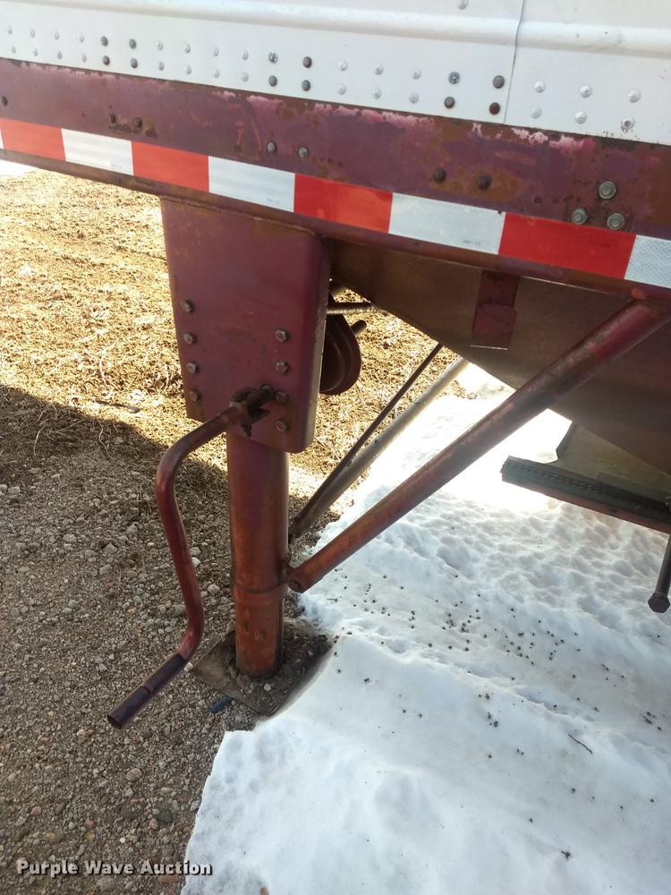image for item DY9232 1980 Colt G40 double hopper bottom grain trailer